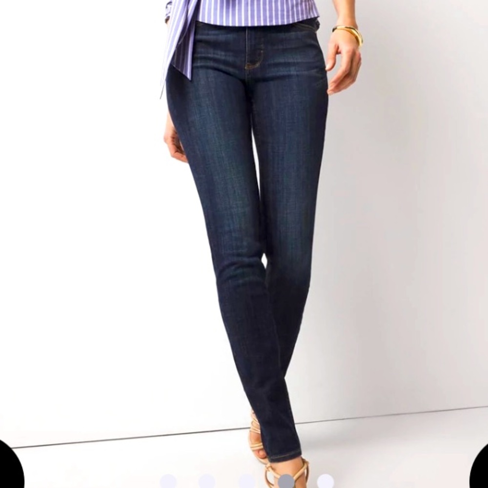 NWT! *Offers Accepted* WHBM Highrise Ankle Skinny size 6R